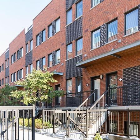 Appartement Beautiful Townhouse Near Yorkdale Mall, Wilson Subway à Toronto Extérieur photo
