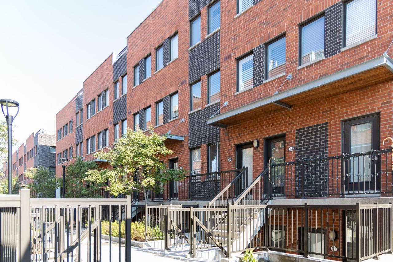 Appartement Beautiful Townhouse Near Yorkdale Mall, Wilson Subway à Toronto Extérieur photo