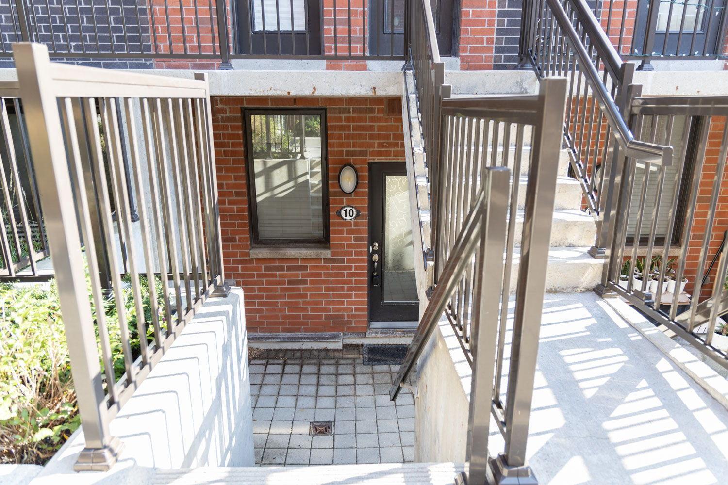 Appartement Beautiful Townhouse Near Yorkdale Mall, Wilson Subway à Toronto Extérieur photo